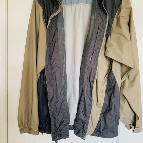 Columbia Men’s Two-Tone Black/Tan Hooded Glennaker Lake Rain Jacket | Size: L - Picture 7 of 12